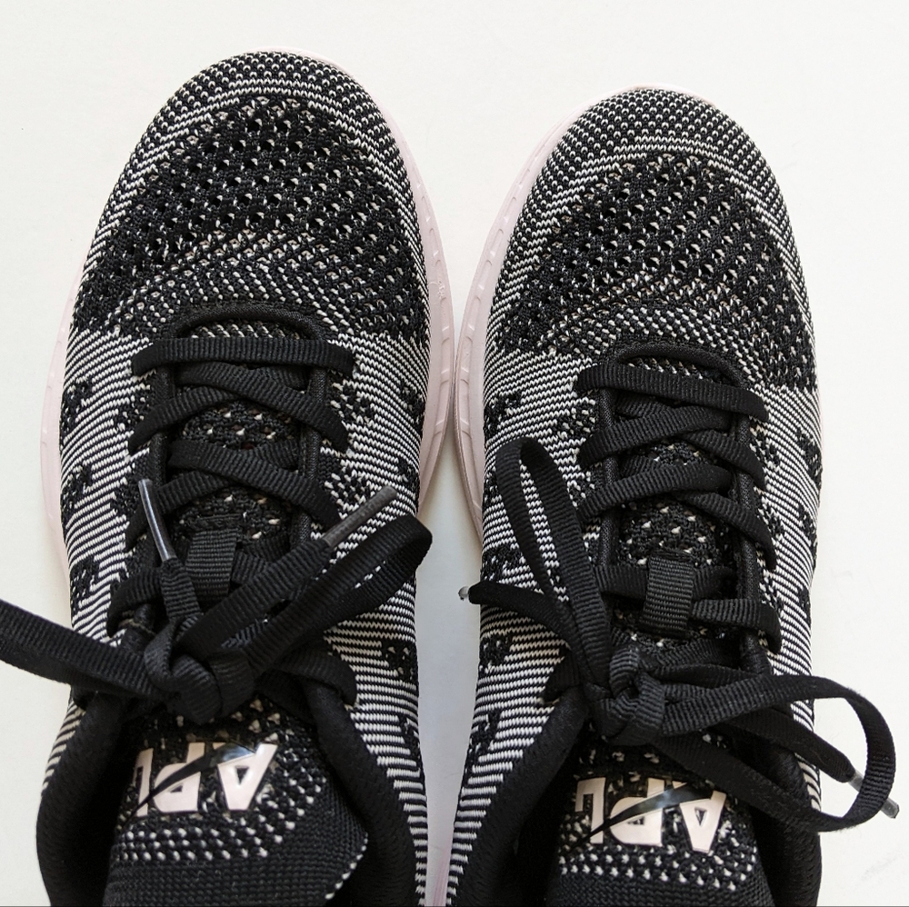 APL Techloom Pro Sneakers In Black / Bleached Pink Size 8.5 - Picture 5 of 16